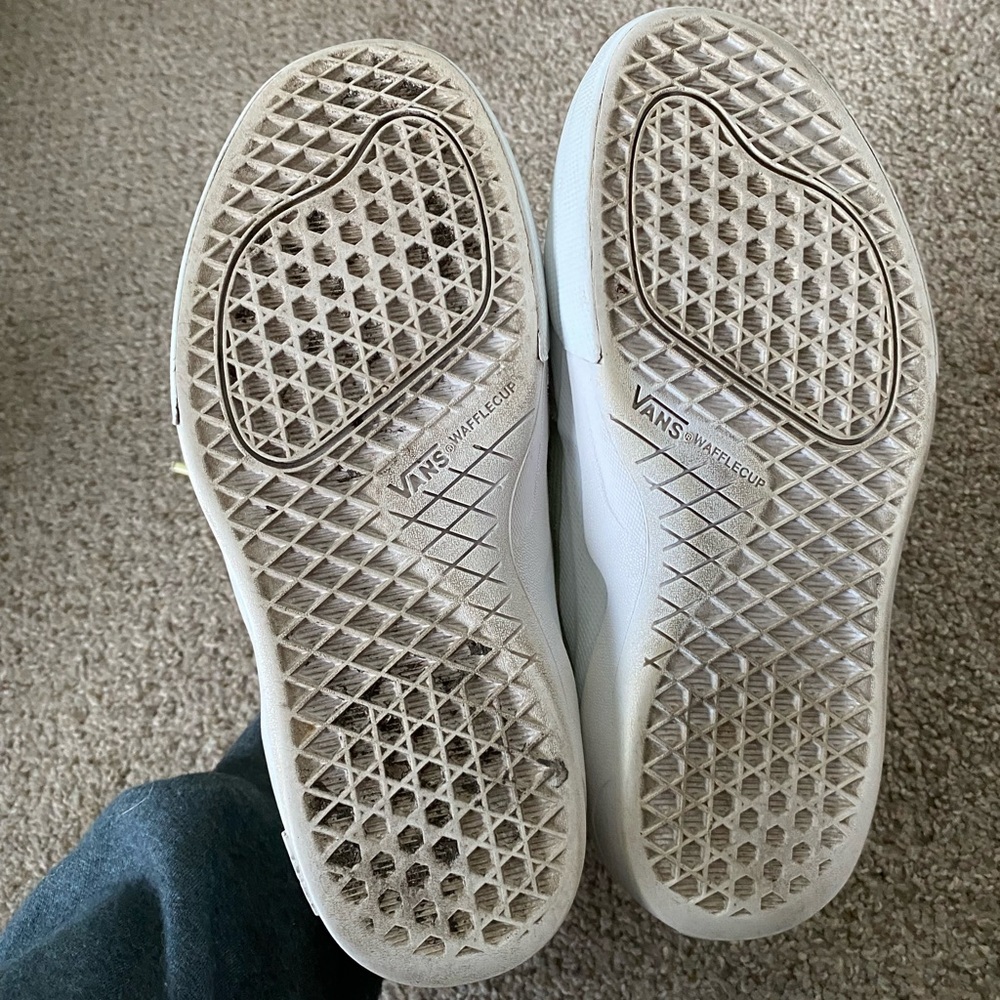 Vans Brighton Pastel Green Daisy Sneakers - Picture 7 of 8